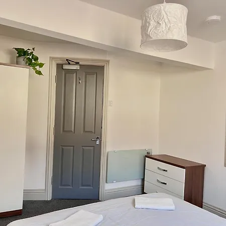 Two-Bedroom Apartments Next To Winter Gardens With Free On-Site Parking, Blackpool Exterior photo